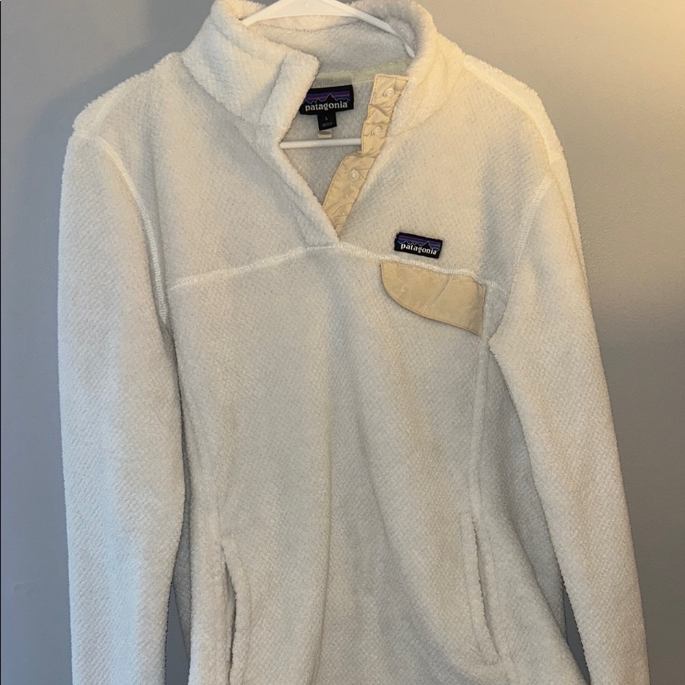 Patagonia Cream Fleece Pullover